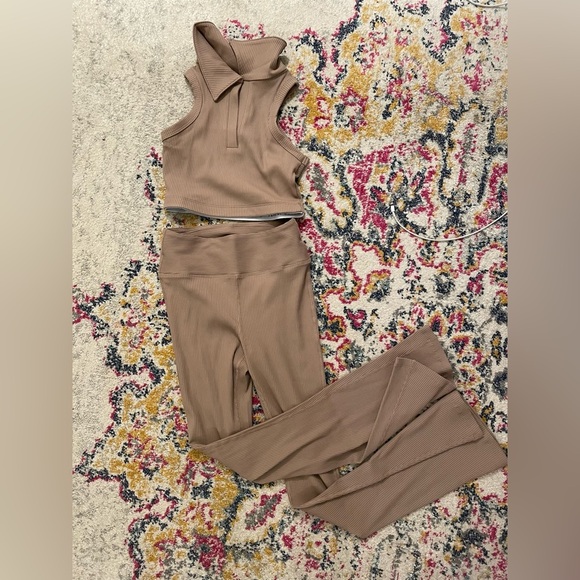 NWT $128 Year of Ours Ribbed Flare Legging in Caribou Size Small - Picture 12 of 12